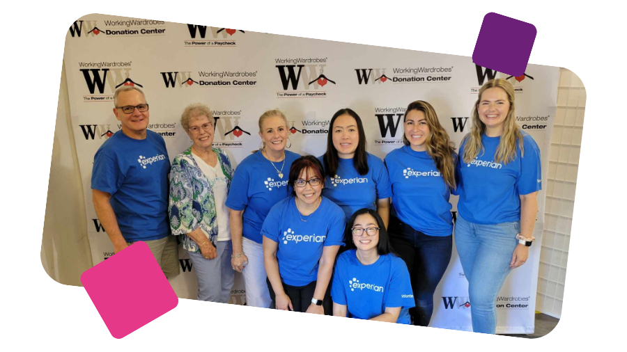 Experian volunteers